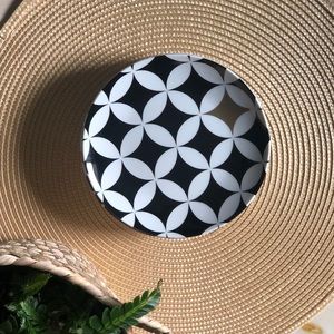 Set of 4 decorative dessert plates